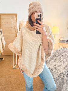 Poncho camel